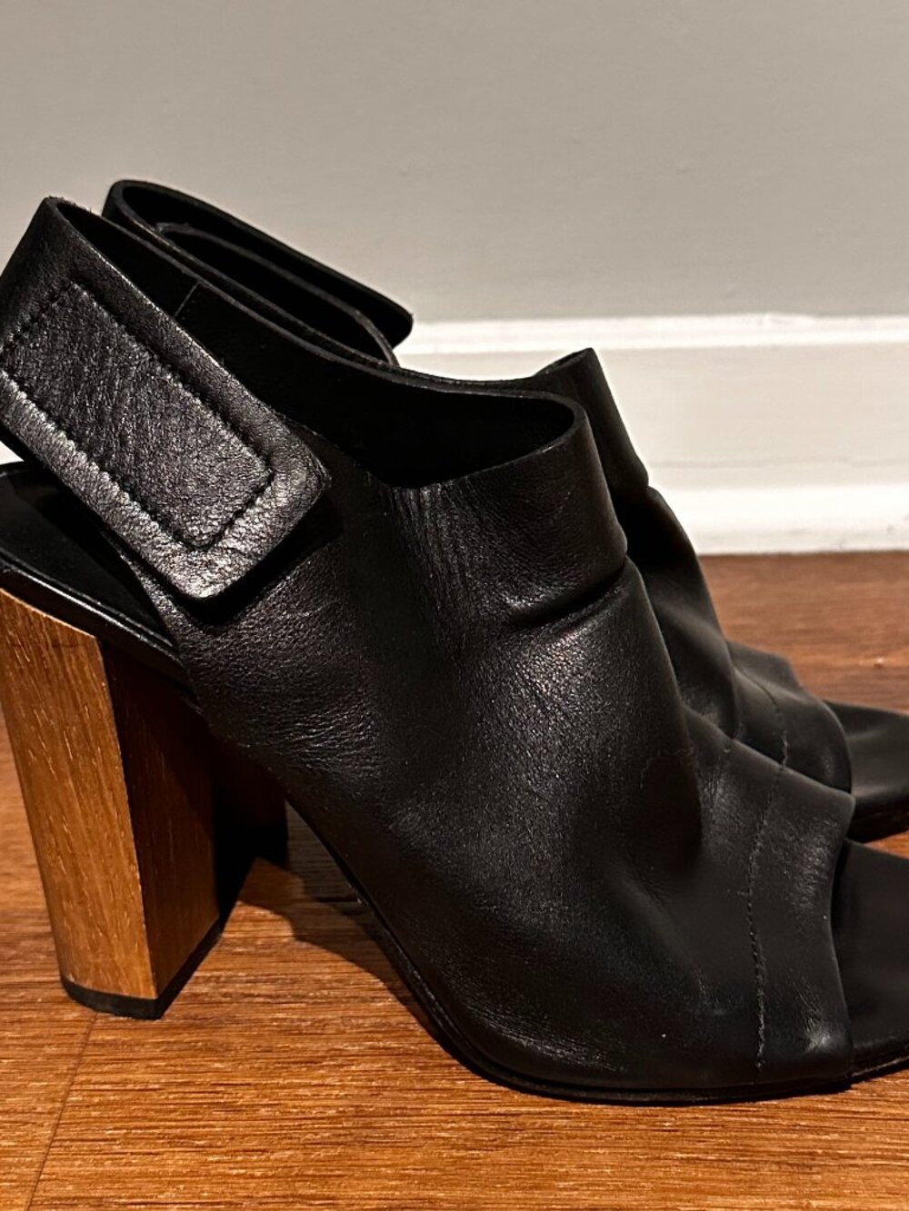 Vince Sz 7.5 M EUR 38 AGATHA Black Leather Slingback Open Toe Sandals